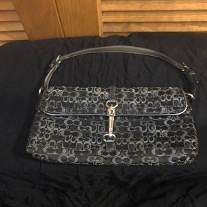 Black & silver Coach Clutch 👛 great for Prom! 🖤✨